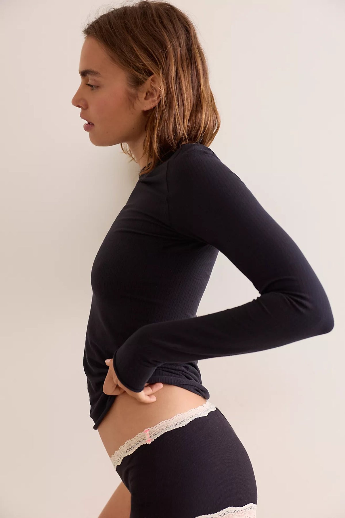 So Soft Seamless Long Sleeve in Black