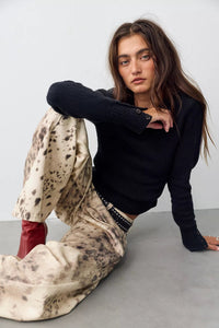 Mila Pullover in Black