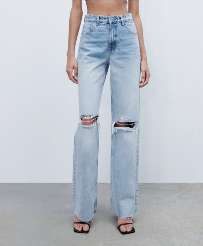 Light Wash Distressed Wide Leg Jeans - 6
