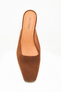 Avenue Heel in Cognac Suede