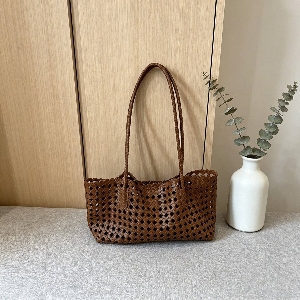 Minimalist Hollow Out Woven Beach Shoulder Bag in Brown