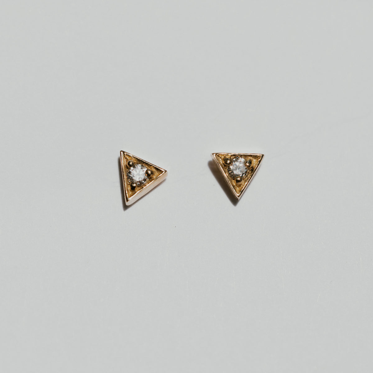 Cléo Triangle Studs