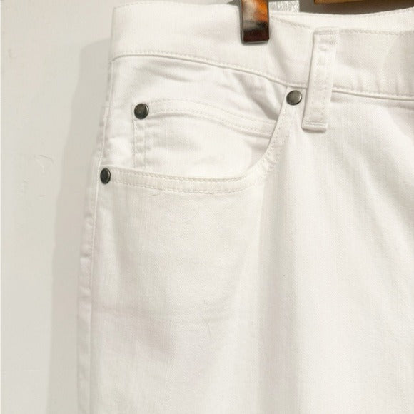 Garment-Dyed Organic Cotton Denim Slim Jean in White