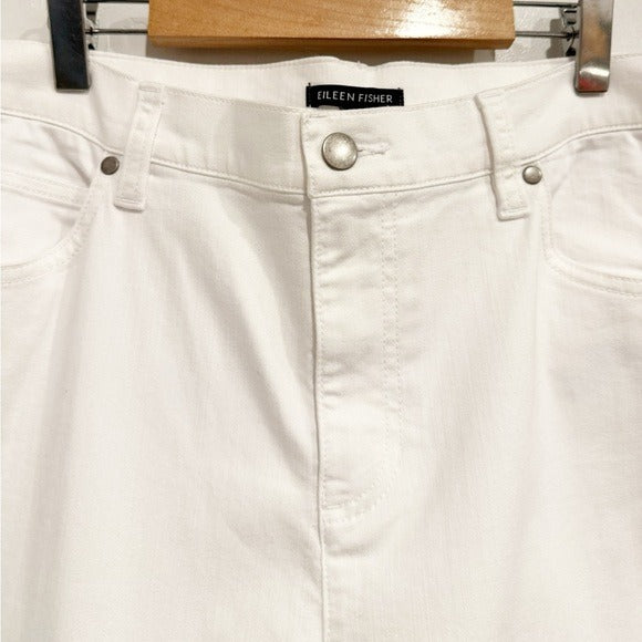Garment-Dyed Organic Cotton Denim Slim Jean in White