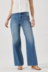 Stevie Relaxed Jean in Iris Blue