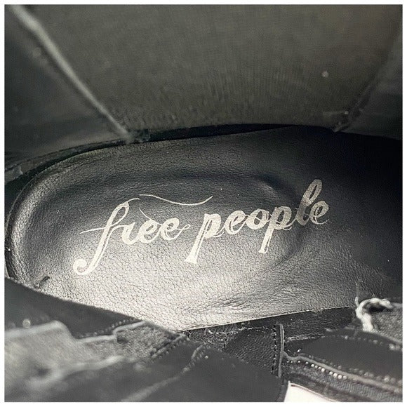 Brooks‎ Chelsea Lug Sole Booties