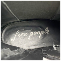 Brooks‎ Chelsea Lug Sole Booties