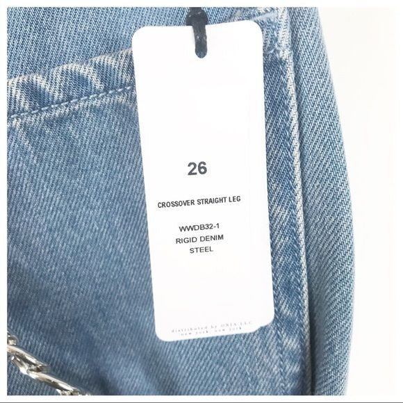 Crossover Straight Leg Chain Jean Size 26