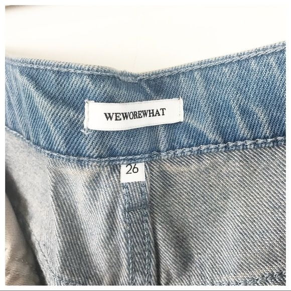 Crossover Straight Leg Chain Jean Size 26