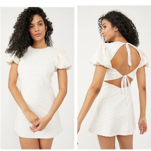 Apricot Rose Eyelet Mini Dress in White Size XS