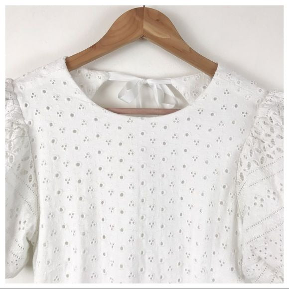 Apricot Rose Eyelet Mini Dress in White Size XS