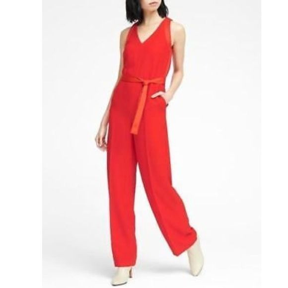 NWT V-Neck Sleeveless Red Jumpsuit Size 00P