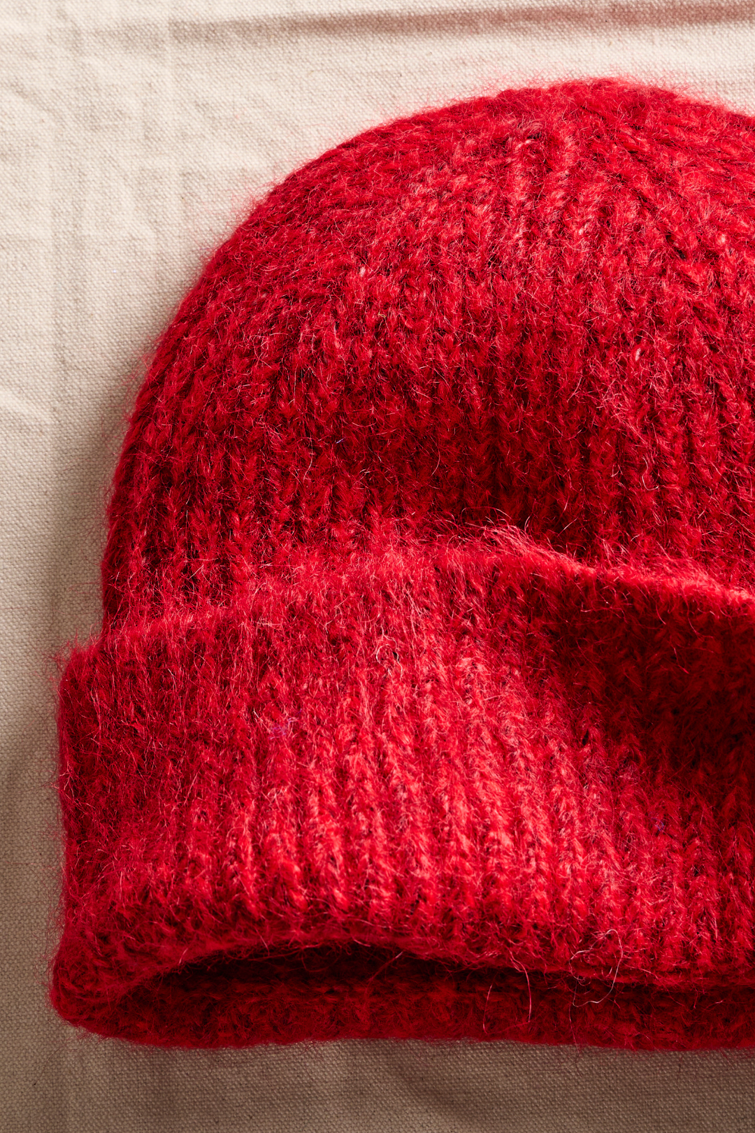 Frostline Beanie in Red