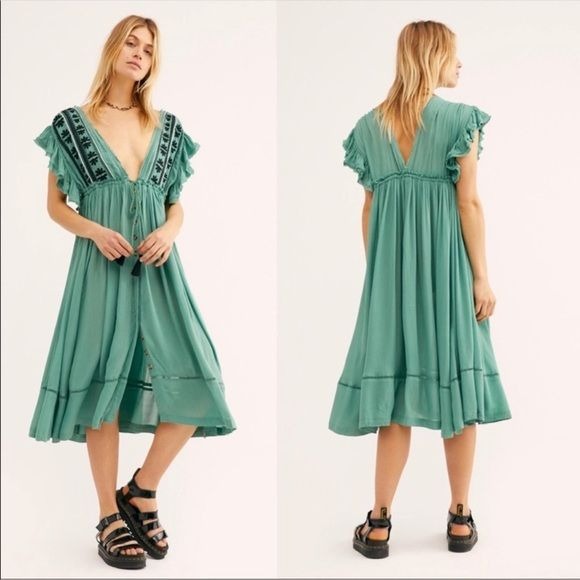 Bali Will Wait For You Embroidered Midi Dress Size XS