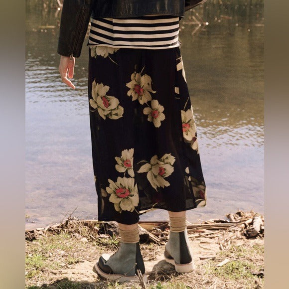 The Idol Skirt in Relic Rose
