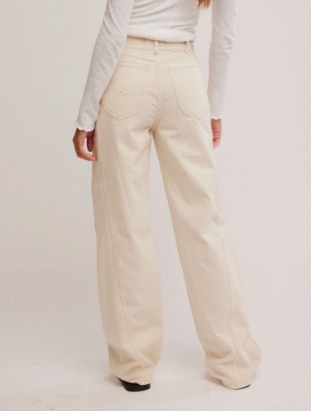 Aster Straight Jeans in Cream