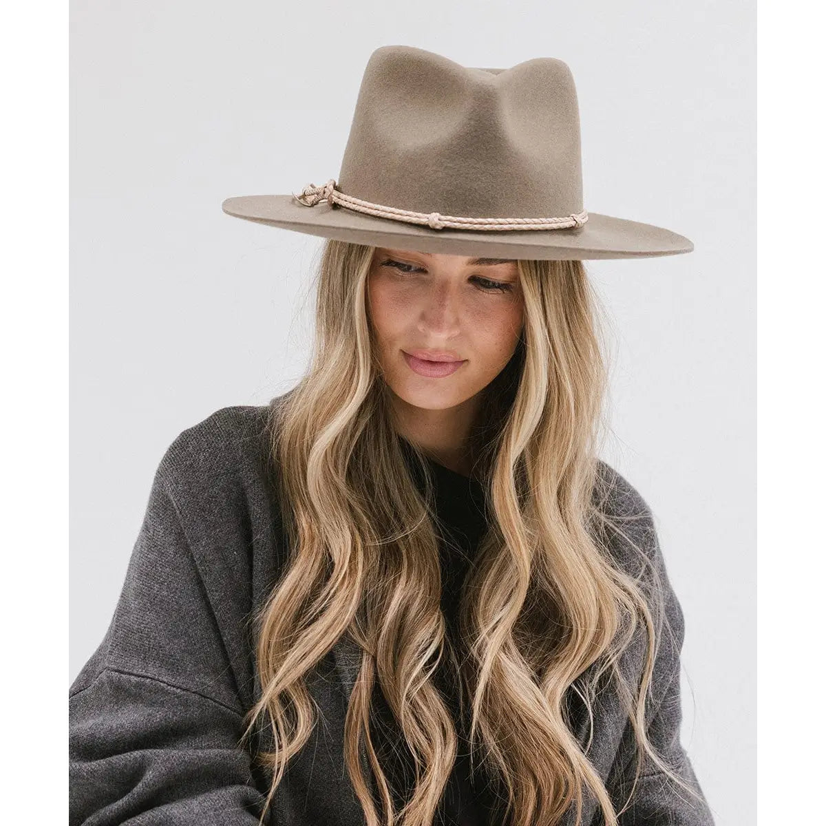 Lasso Braided Hat Band in Beige
