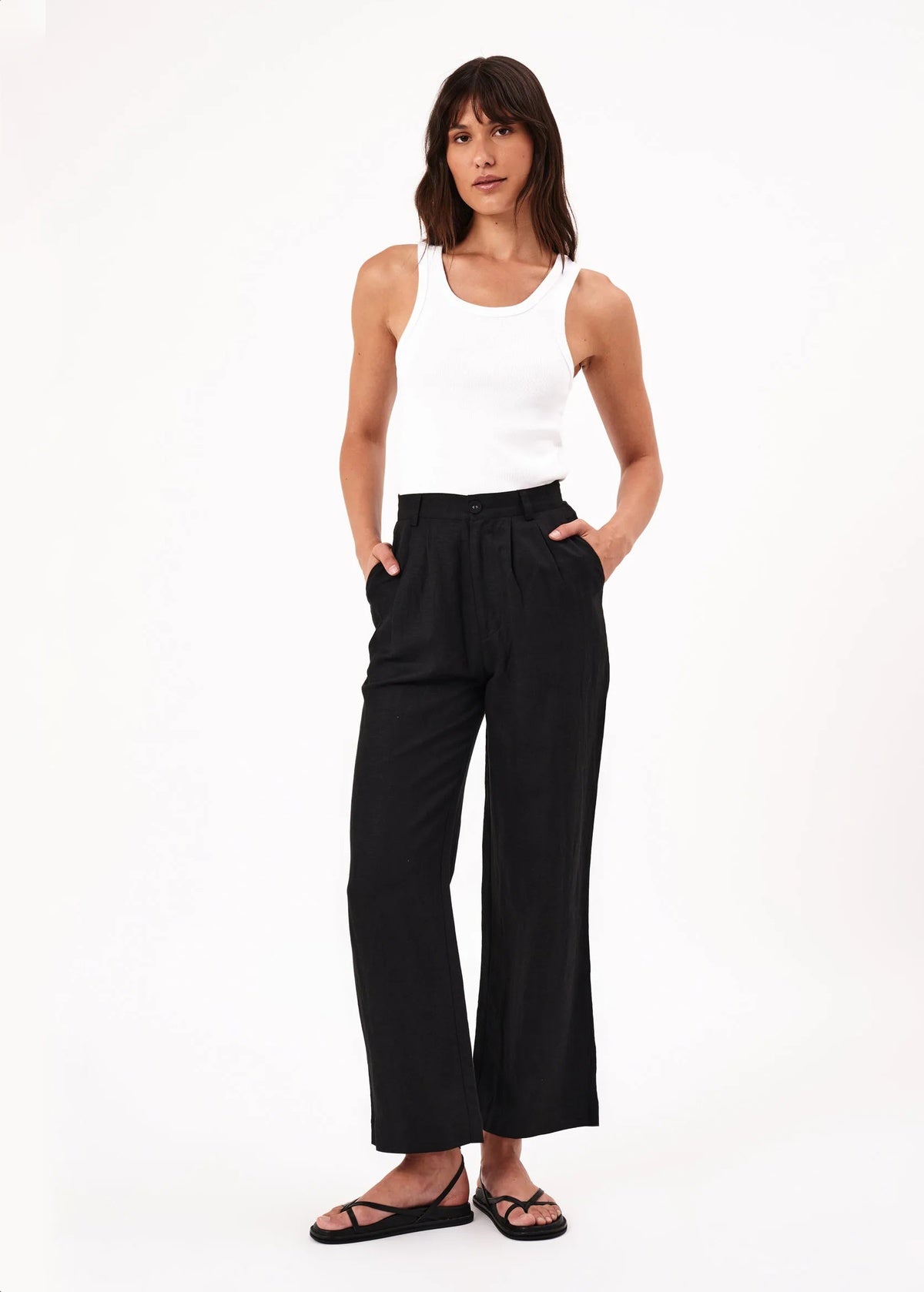 Chloe Pleat Linen Pants in Black