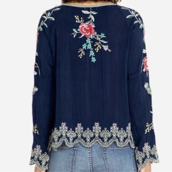 Embroidered Floral Reena Top in Navy