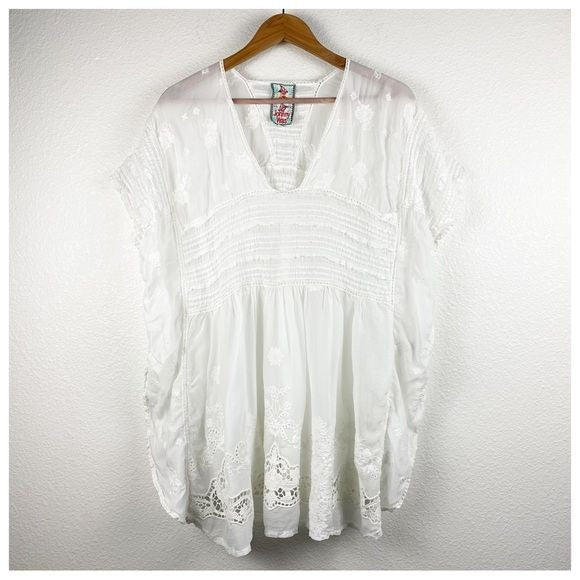 Hiedine Georgette Drama Poncho Top in White Size Medium