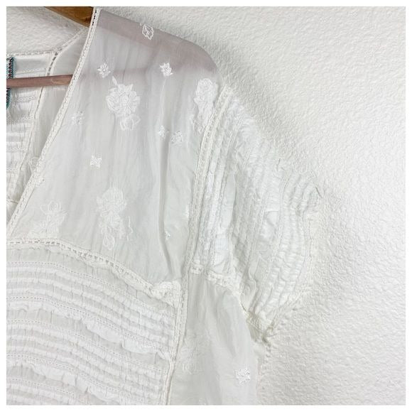 Hiedine Georgette Drama Poncho Top in White Size Medium