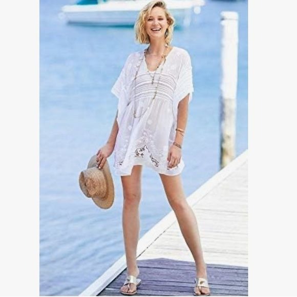 Hiedine Georgette Drama Poncho Top in White Size Medium