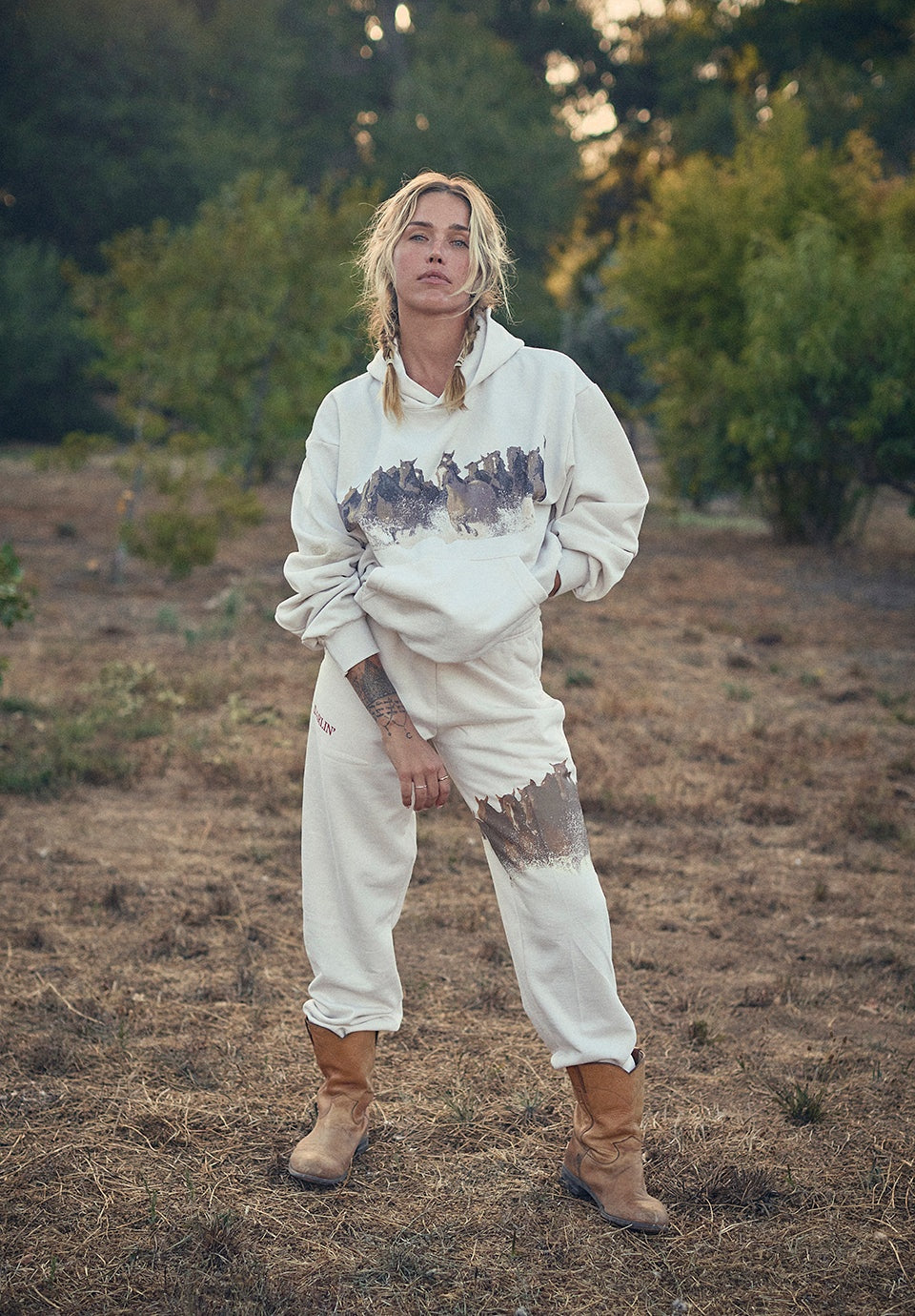 Wild Horse Hoodie in Creme