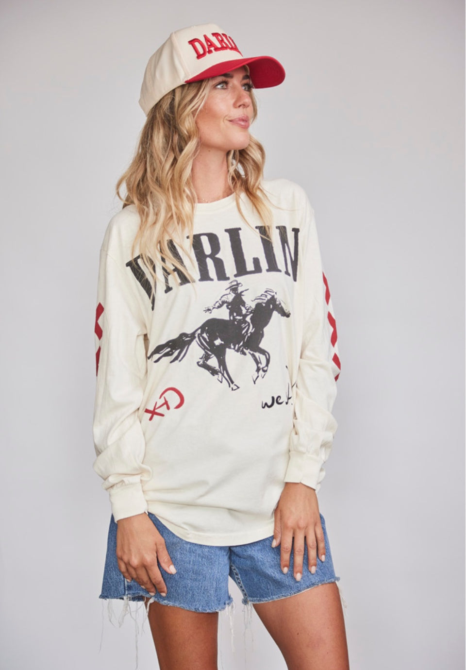 DARLIN' Snapback in Cream/Red