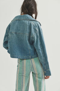 Side To Side Cropped Denim Jacket in River Wash