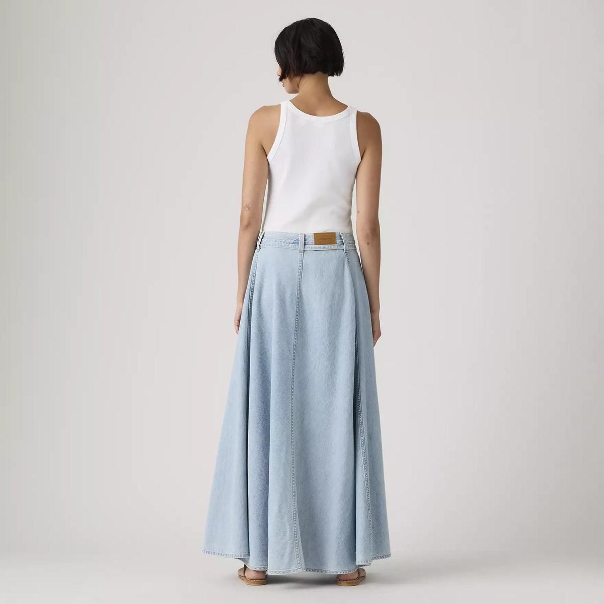 XL Skirt in Light Wash