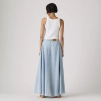 XL Skirt in Light Wash