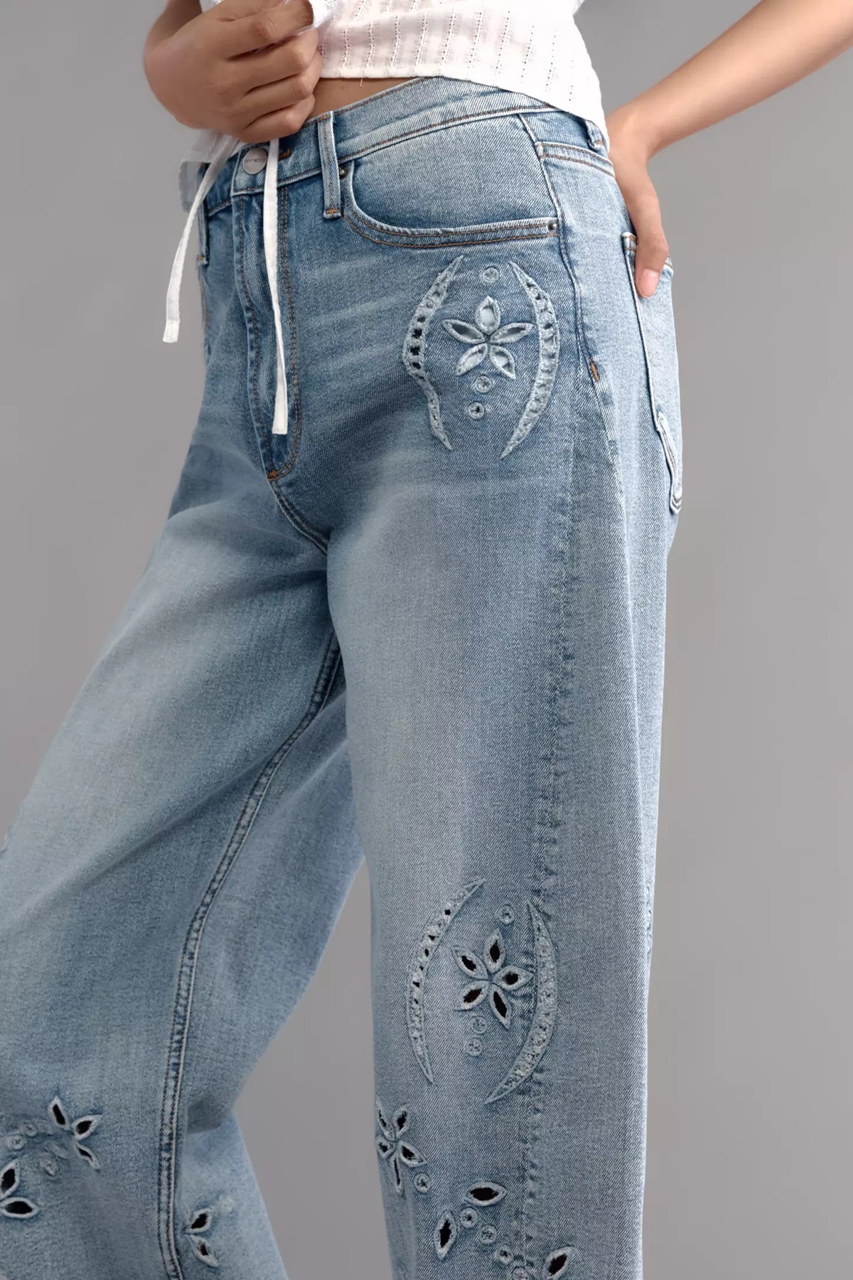 Parker High-Rise Barrel Jeans in Blue