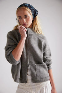 On It Half Zip in Cool Grey