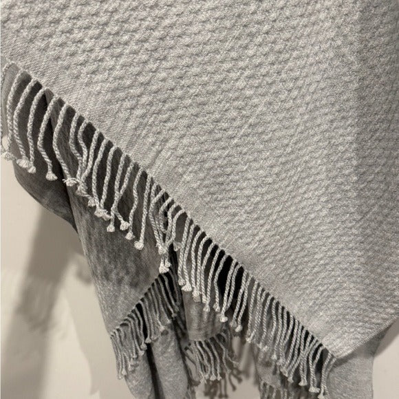 Classic Travel Wrap in Fog