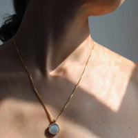 Mare Necklace - Mother of Pearl