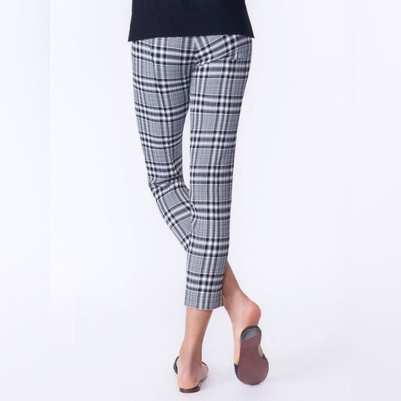 Honolulu Plaid Skinny Pant in Black/White/Blue Size 12